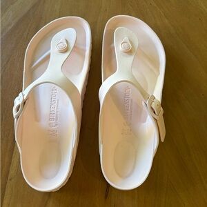 Birkenstock Women’s Gizeh EVA Sandals - Pale Pink